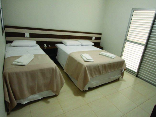 Hotel Avenida Joao Pinheiro Ruang foto