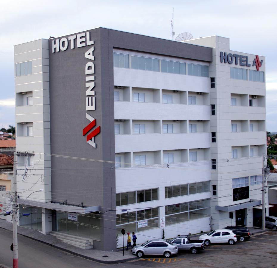 Hotel Avenida Joao Pinheiro Bagian luar foto